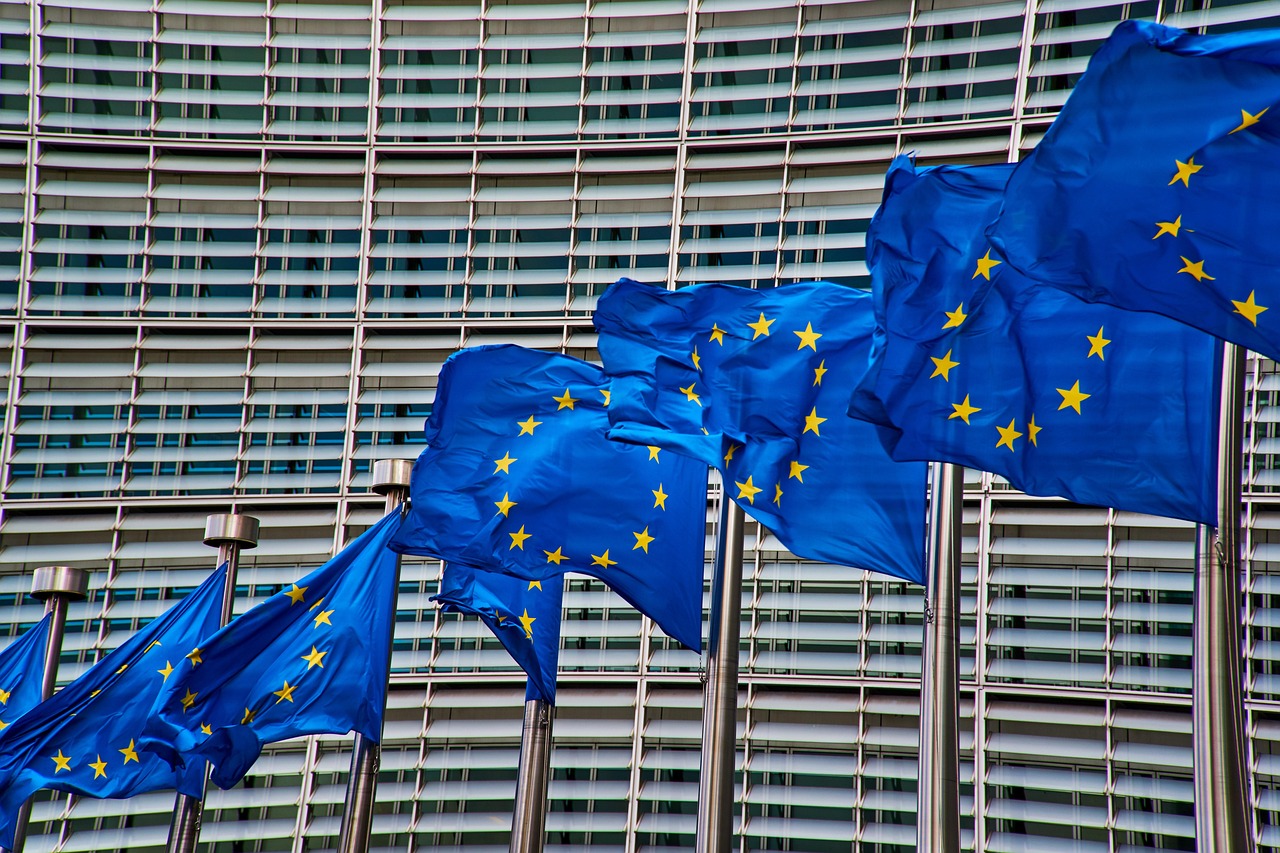 EU AI Act für KMU: 8 Schritte zur Compliance bis 2026